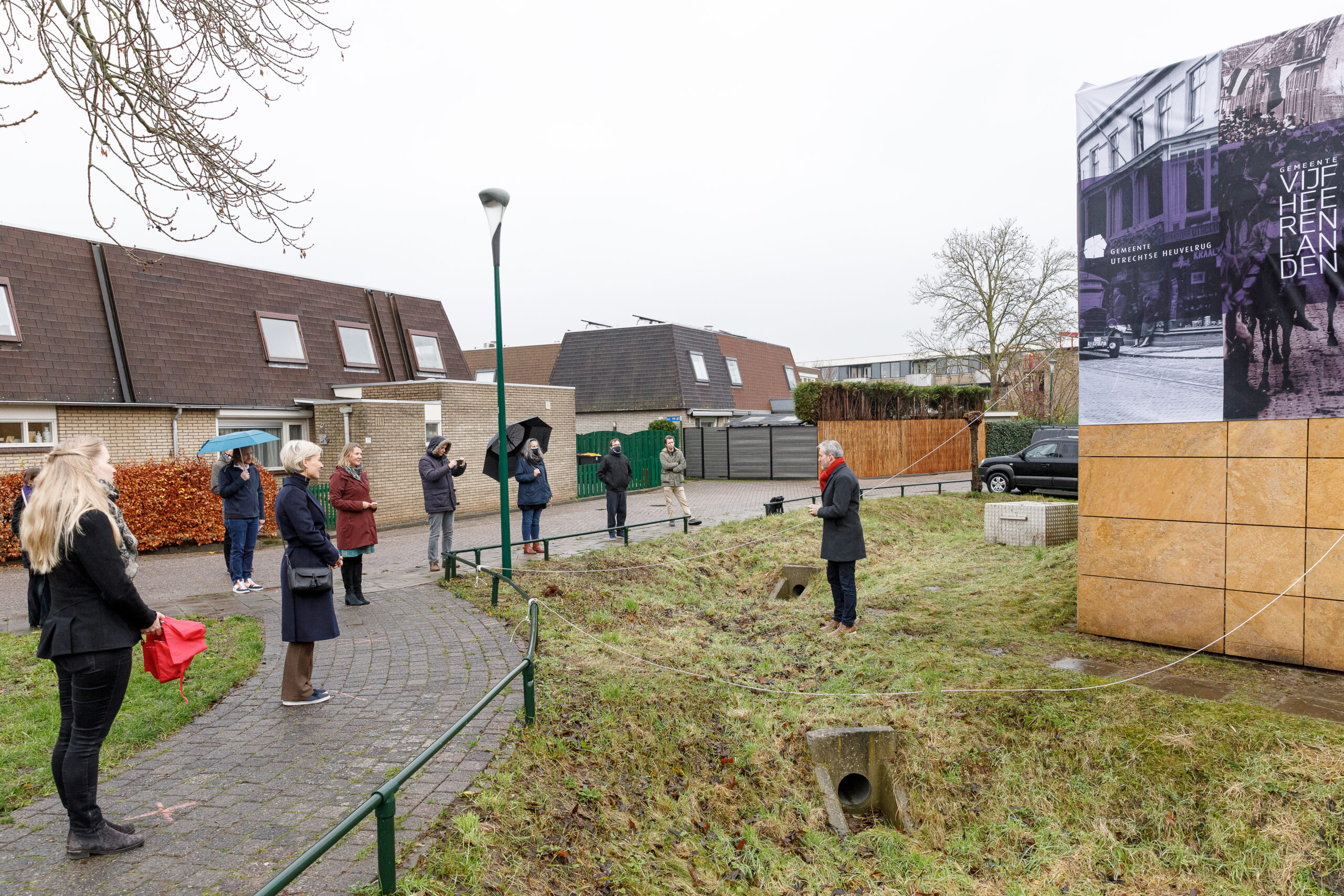 Bijeenkomst onthulling logo aan de archiefbewaarplaats - Foto W. Leeman, 2021