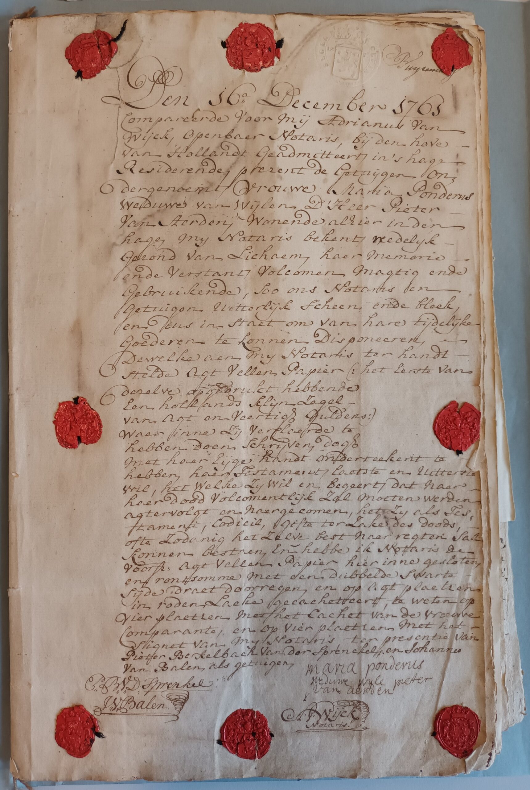 Testamenten van Maria Ponderus, weduwe van Pieter van Aerden 1761-1769 Regionaal Archief Zuid-Utrecht, Wijk bij Duurstede. Toegang 521 Hofje van Aerden, VERKORT: NL-WbdRAZU. 521