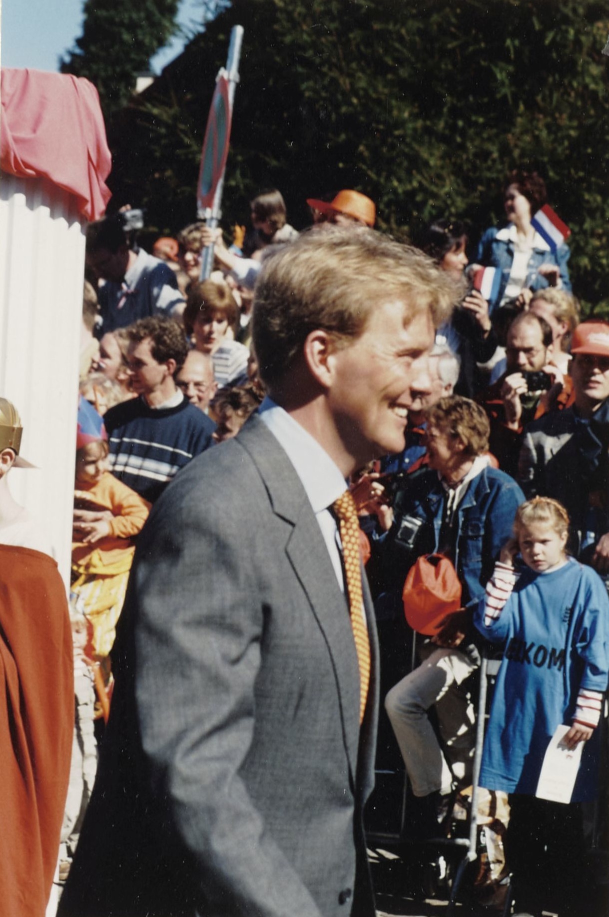 Toenmalig Kroonprins Willem-Alexander tijdens Koninginnedag 1999 te Houten