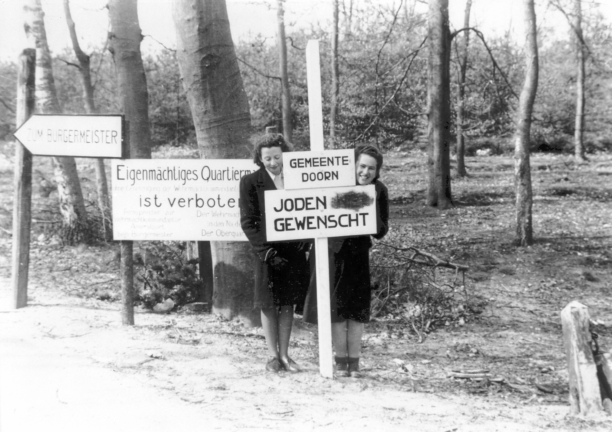 Verzetsbord Joden nicht gewenscht, archieftoegang 299, inv.nr. 43